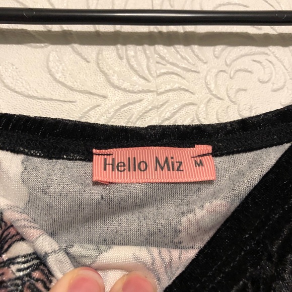 Off the shoulder black floral maternity dress - Picture 2 of 2